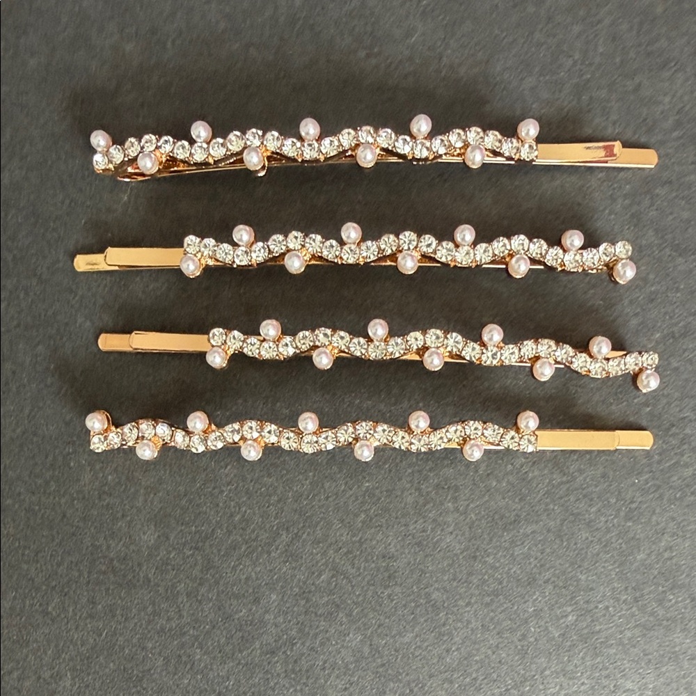 Elegant Gold and Pearl Hair Clips